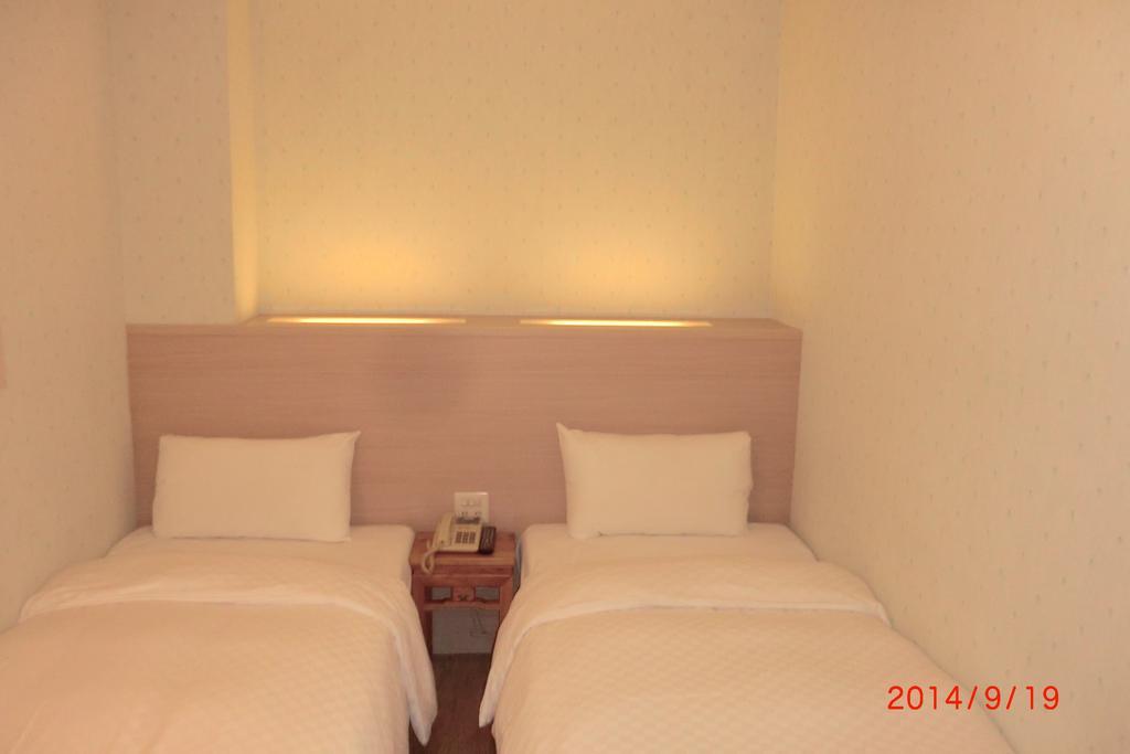 Hotel Skoal Kaohsiung Exterior photo